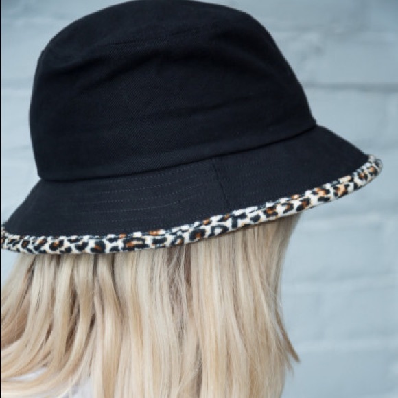 brandy melville bucket hat